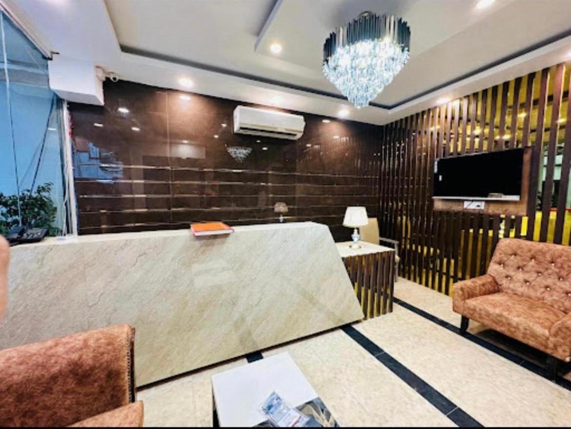Hotel Moon Residency-national Highway-8, Mahipalpur New Delhi