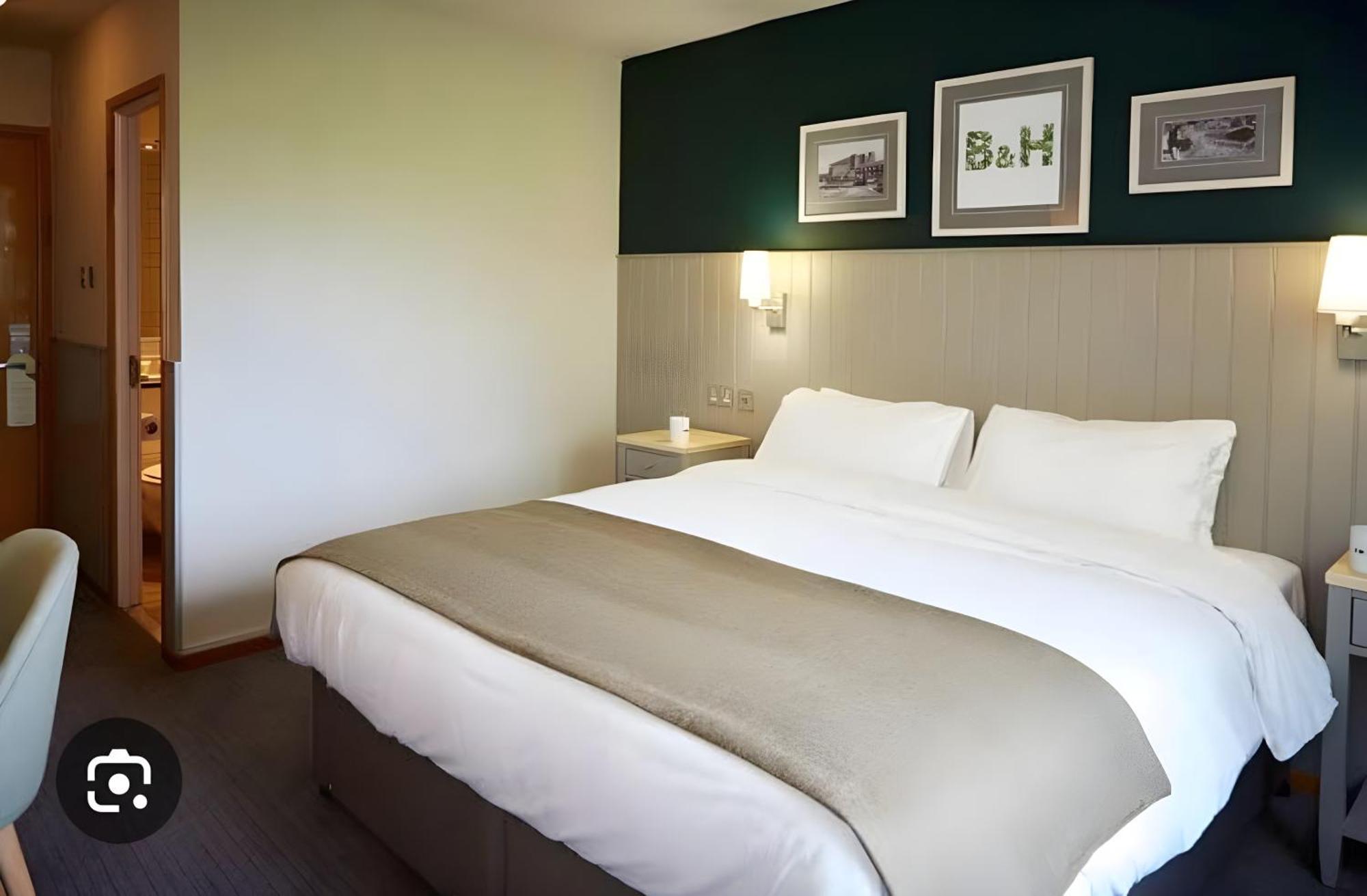 Moon Residency-national Highway-8, Mahipalpur Hotel