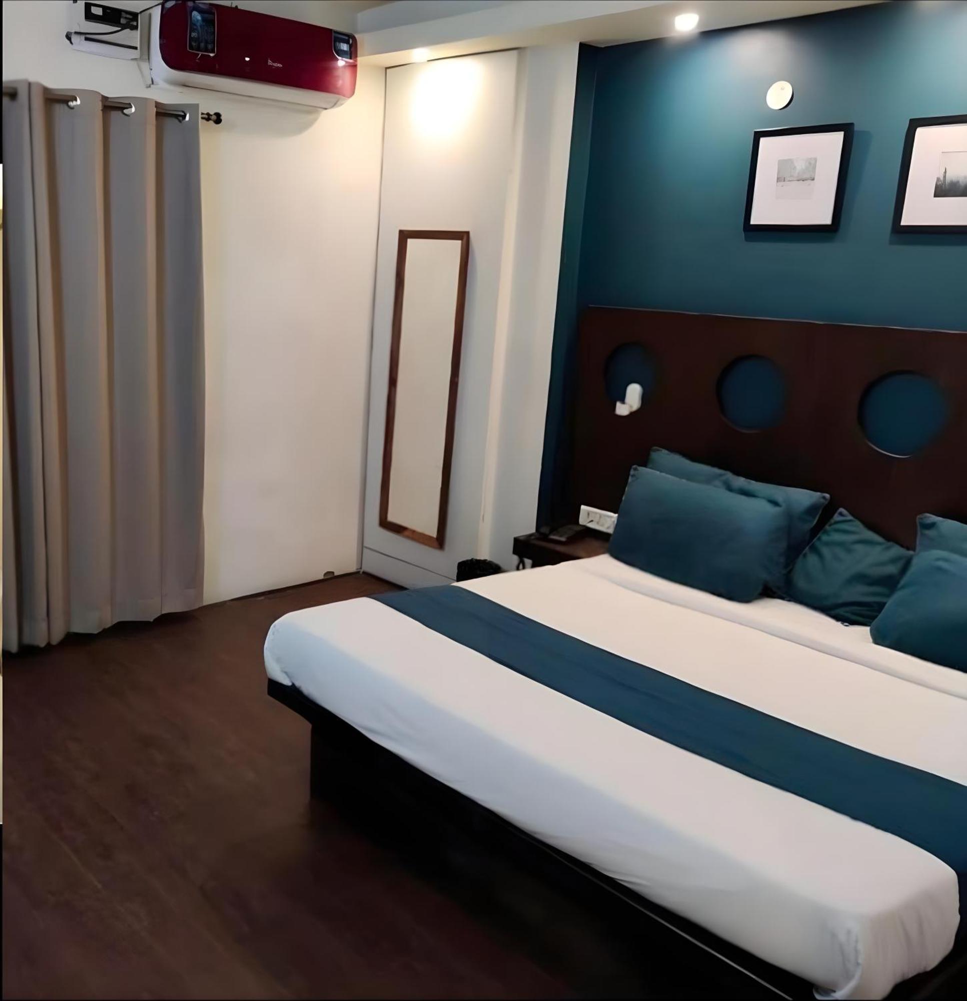 Moon Residency-national Highway-8, Mahipalpur Hotel 3*
